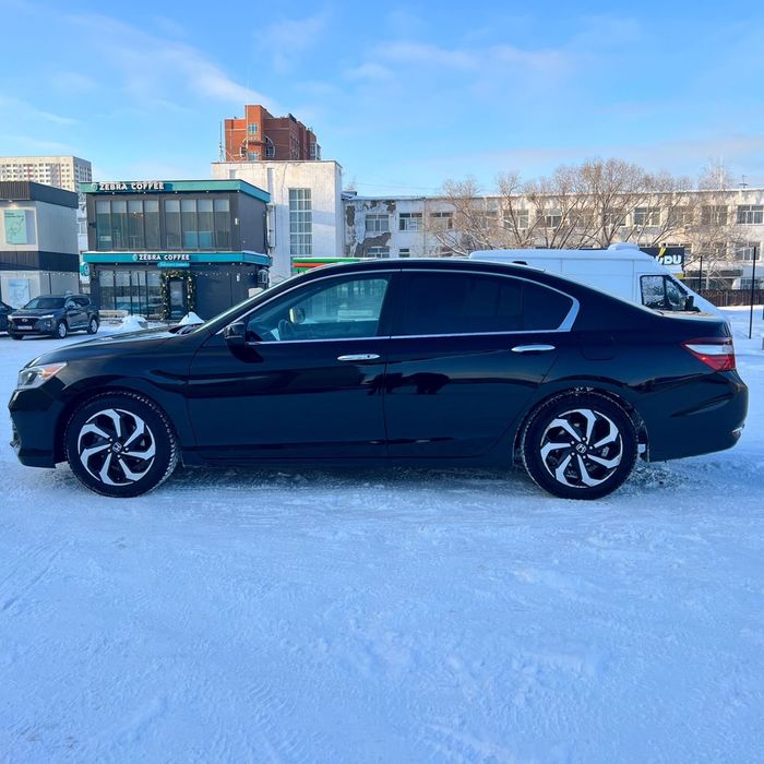 Продам машину Honda Accord