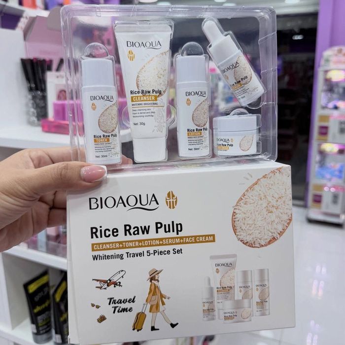 BIOAQUA Rice Raw Pulp – Oqartiruvchi Parvarish To‘plami 

Teringizga t