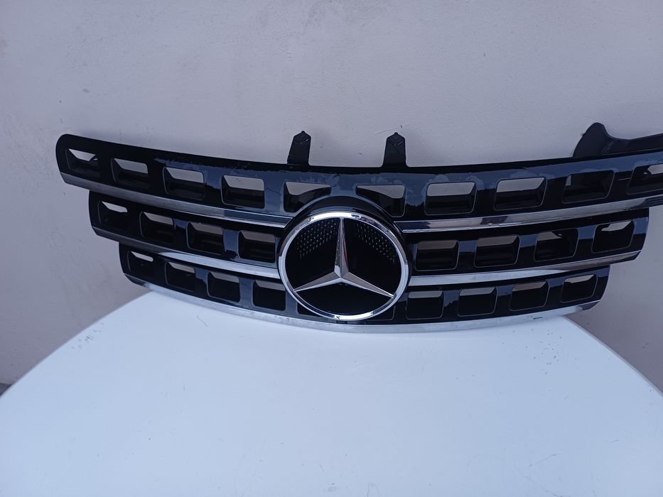 Предна решетка за Mercedes ML W164