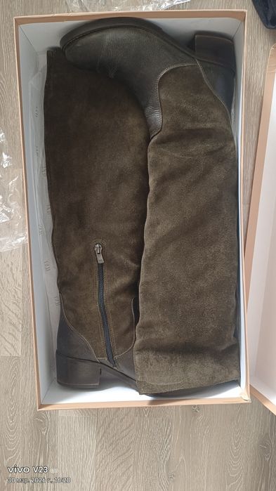 Зимние сапоги женские