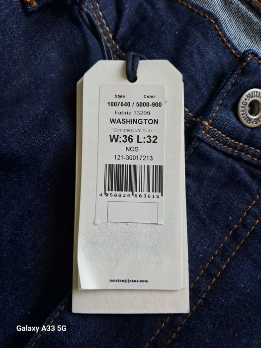 Vând blue jeans Mustang Washington. 
Toate detaliile sunt in poze. 
Vi