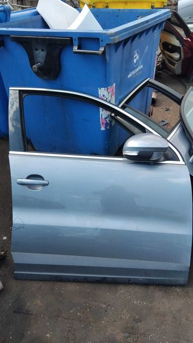 Usa dreapta fata Volkswagen Tiguan an 2009