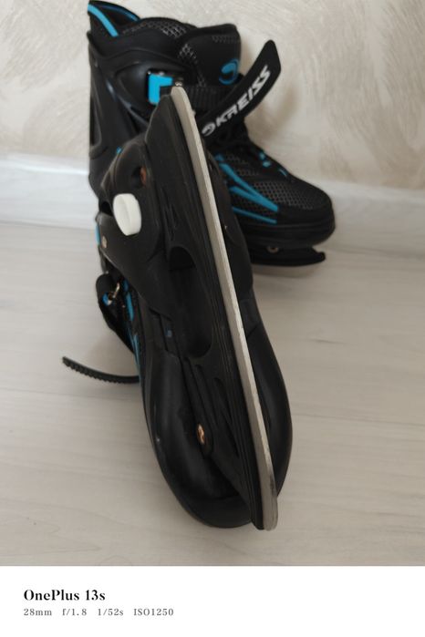 Продам коньки хоккейные