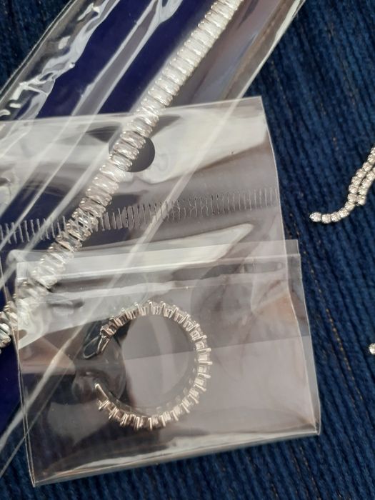 Гривна, обеци и пръстен за официален повод