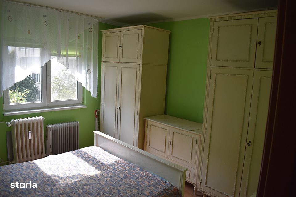 Apartament 4 camere de vanzare Oradea — fotografia 1
