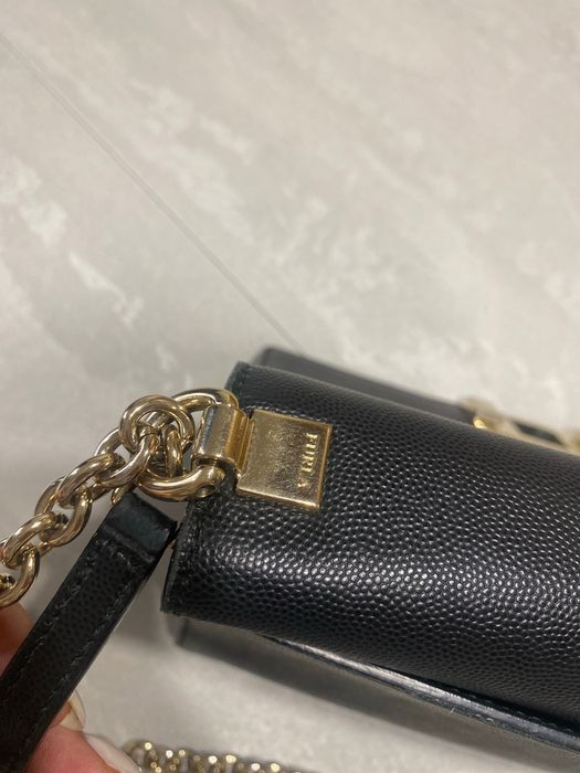 Черна чанта FURLA Metropolis