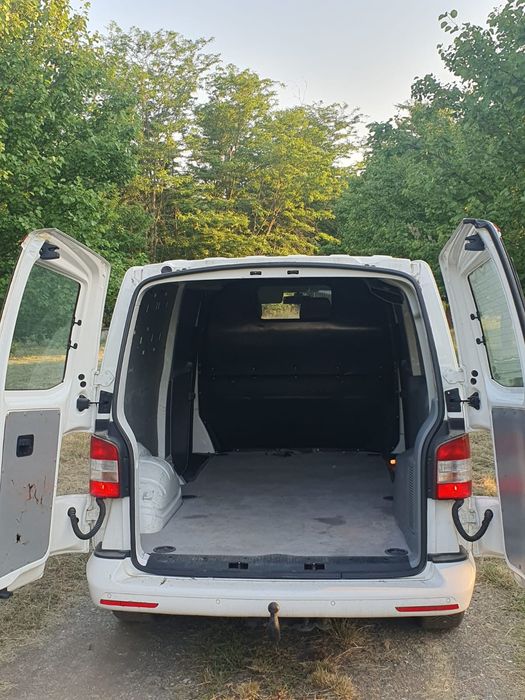VOLKSWAGEN Multivan 2015 — imagine 5