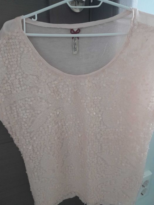 Bluză cu paiete Stradivarius