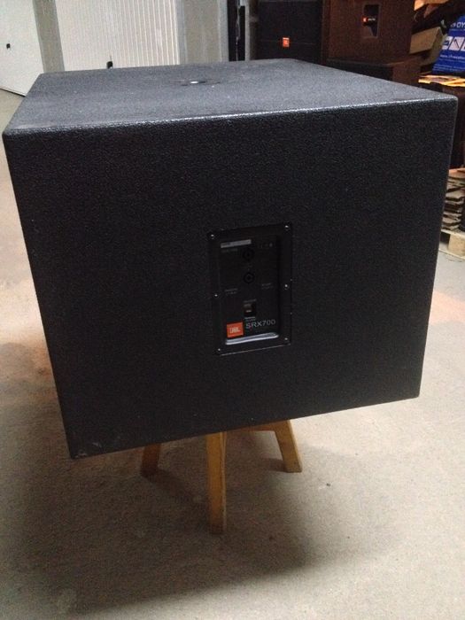 Професионална система за озвучаване JBL Srx715 x2, Srx718 x4