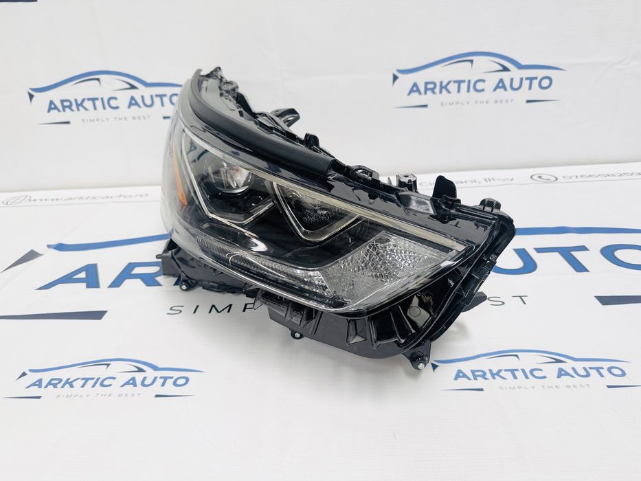 Far dreapta led Toyota Highlander cod 10000-8A06K