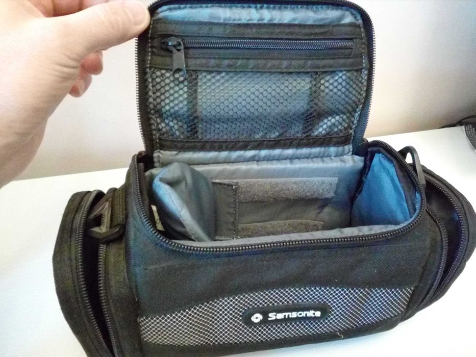 Geanta-husa camera foto/video si accesorii Samsonite Samoa DV60