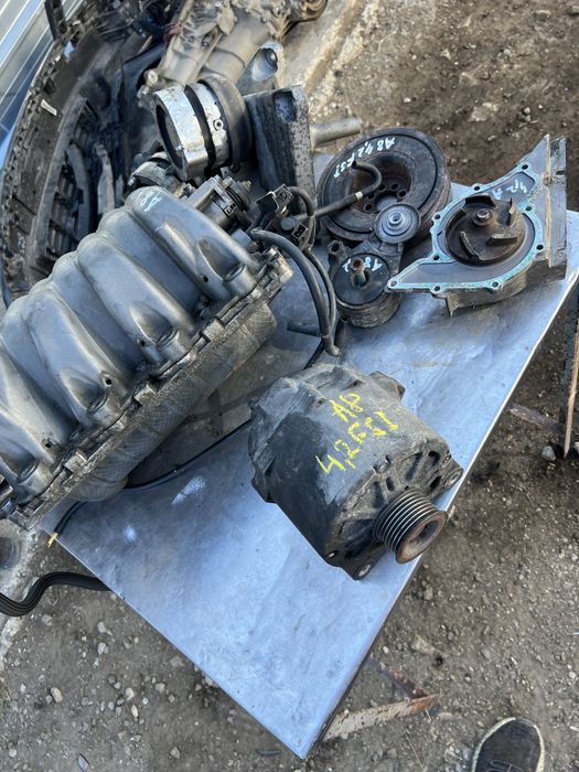 Всмукател Динамо компресор демпферна шайба обтегачи Audi A8 d3 4.2fsi