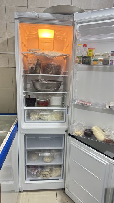 Холодильник inbesit