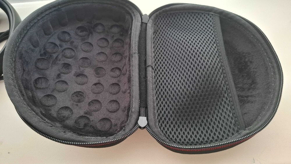 Хорошие беспроводные наушники JBL Tune 500BT черный/+кейс для JBL.