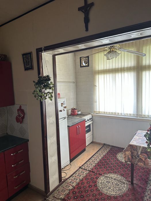 Продаётся 2-комнатная квартира, Юнусабад-17, 4 этаж, балкон 2×6 Срочно