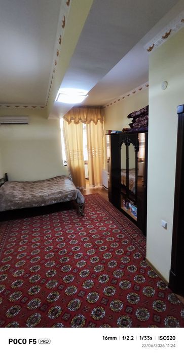 Buxoro shahri Karzinka 1 da tezda 1 xonalik uy sotiladi.