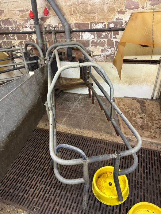 Se vand boxe fatare  reglabile