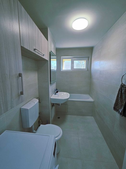 Apartament modern 4 camere decomandat - 82mp