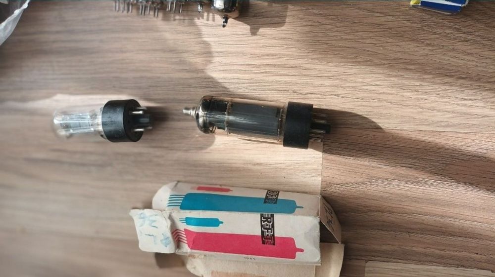 diode, triode, tuburi, lampi incandescente vechi