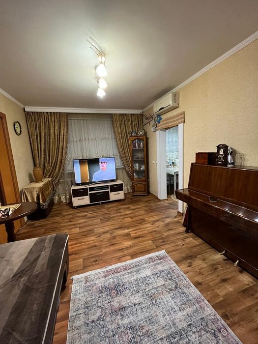 Продам 2  ком. квартиру.