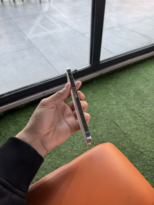 айфон 12 про в идеале 256 гб