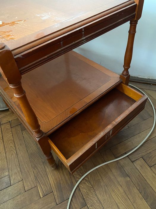 Măsuță din lemn masiv