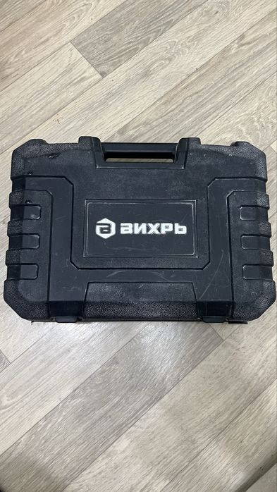 Перфоратор Вихрь 1000 Вт