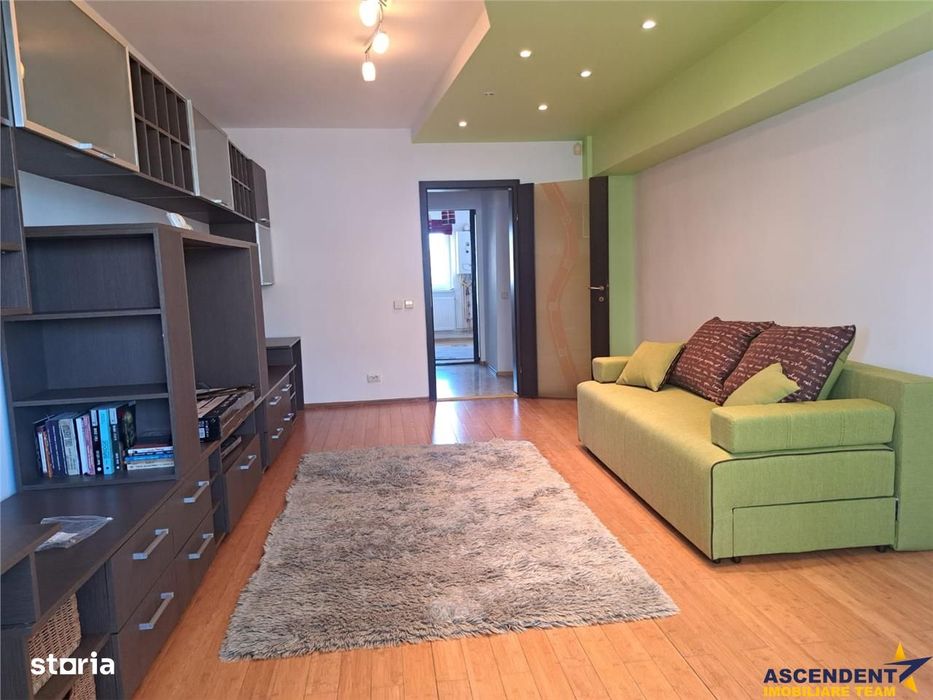 Apartament generos 3 camere de inchiriat, in zona apreciabila, Nicolae