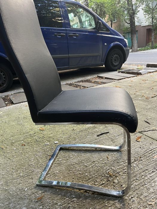 4 scaune din piele ecologica  si inox