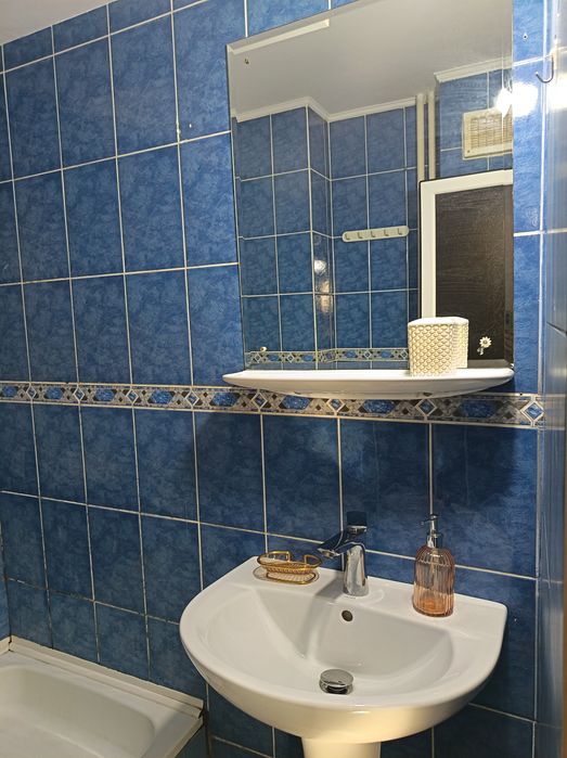 Închiriez garsonieră confort 2