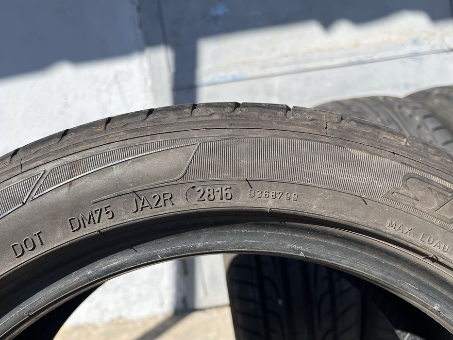 4 бр. летни гуми 215/45/16 Dunlop 6,5-7 mm DOT 2815