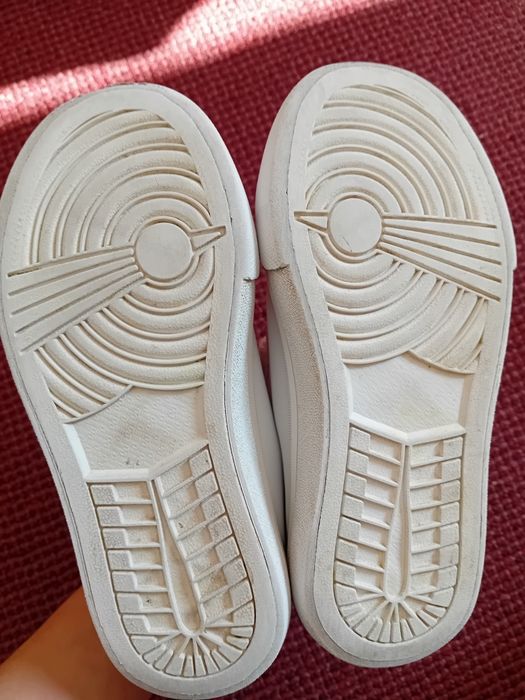 Маратонки - 6 евро/2 бр.