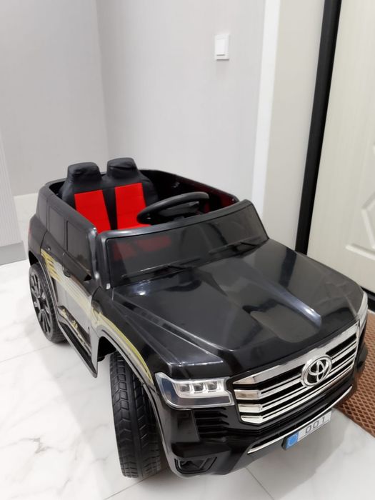 Продается детская машина