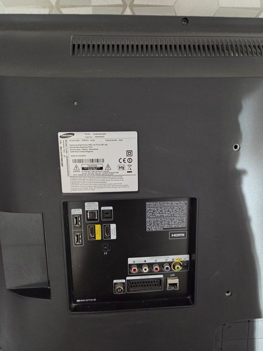 Tv samsung 40 inch (102 cm)