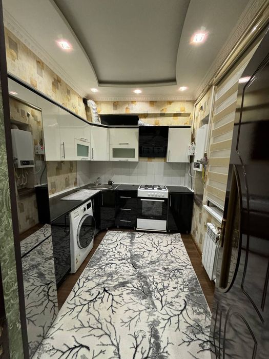 Сдается 2 ком/кв посуточно Сергели метро 3 станция