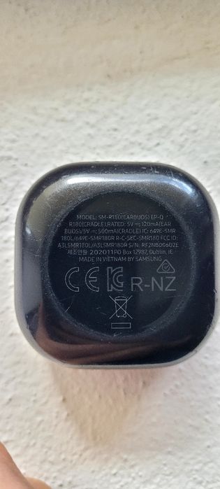 Doc încărcare Samsung Buds Live