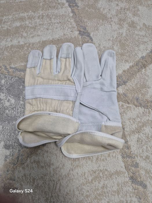 Продам перчатки очки