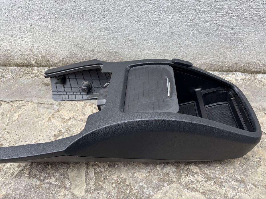 Централна конзола за Mercedes-Benz V-класа или Vito (W447)