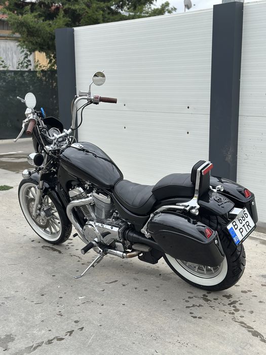 Suzuki Intruder VS700 de USA
