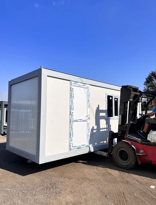 Meseriaș în domeniul case și cabane din structură metalică cu panouri