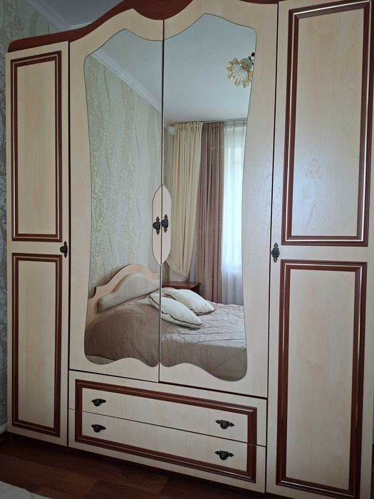 Спальный гарнитур