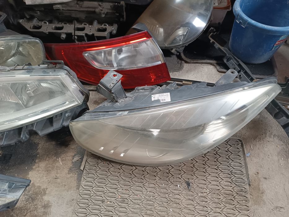Far stop Dacia Logan Duster Fluence Megane3 Megane2 Arkana Scenic2