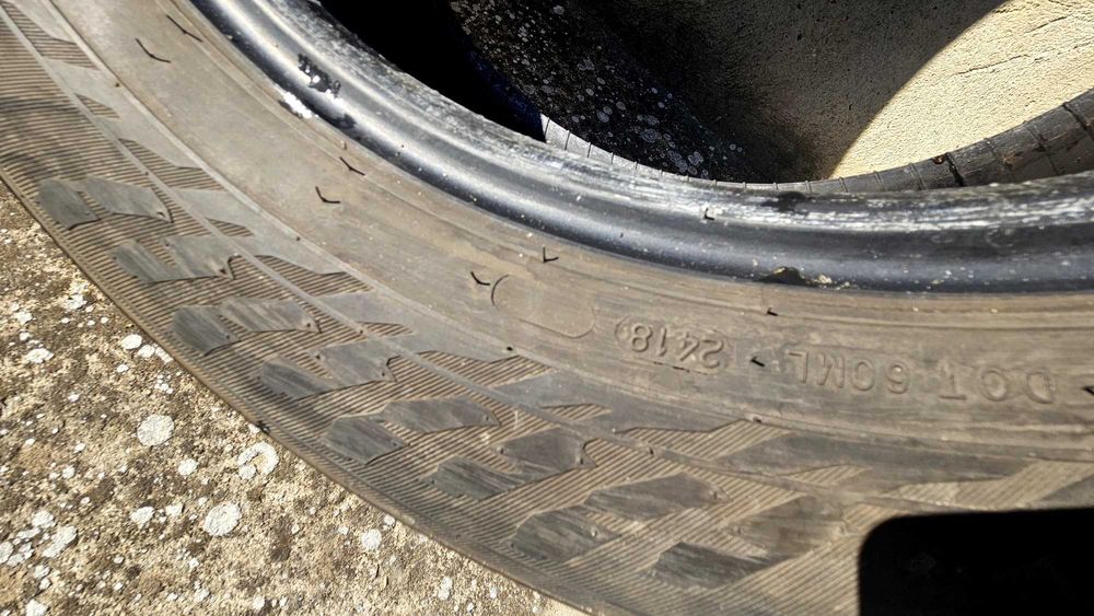 235/60R18 зимни Nokian