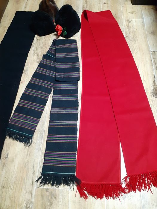 Калпаци Астраган и еко  плат  .Паяс. автентичен