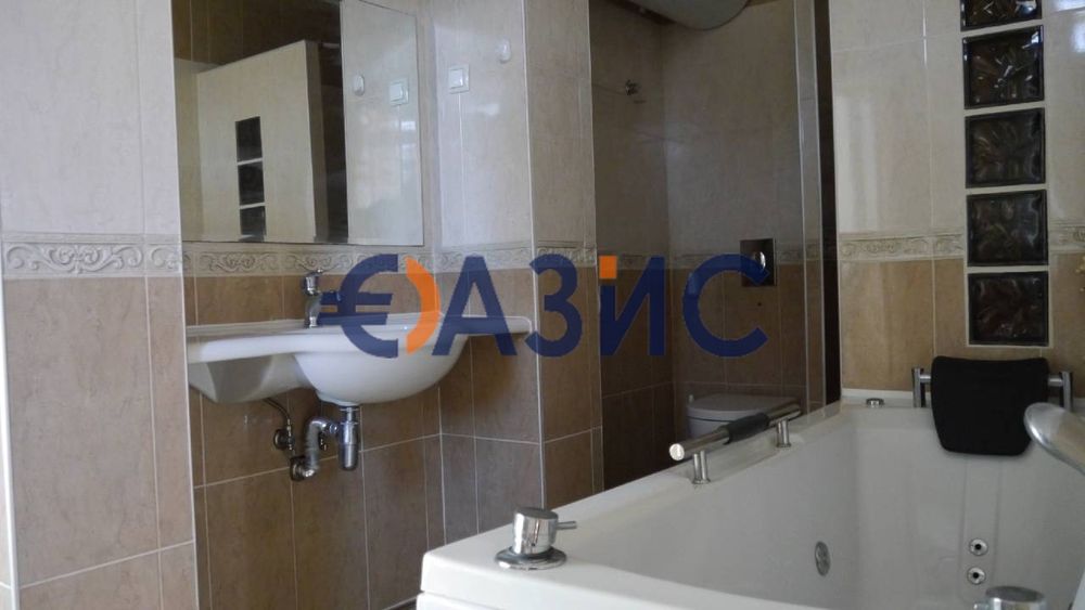 Продава се Тристаен апартамент в Несебър - 160 кв.м за 829 €/кв.м - Снимка #8