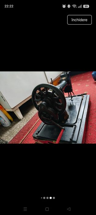 Mașină de cusut Singer manuală