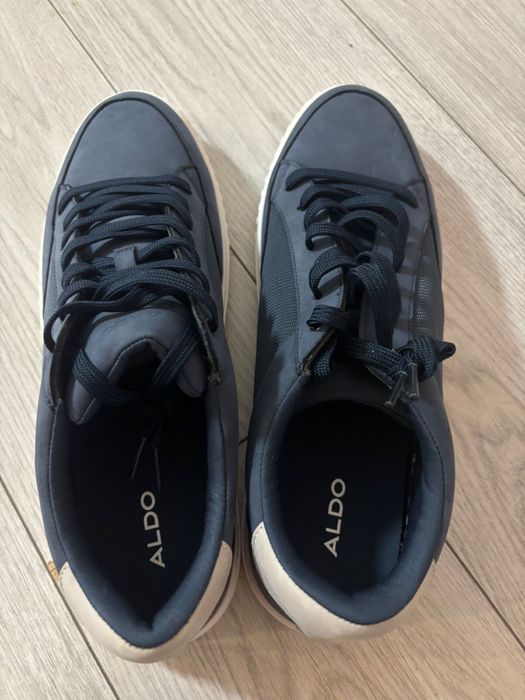 Продам обувь туфли размер 45, кроссовки 47