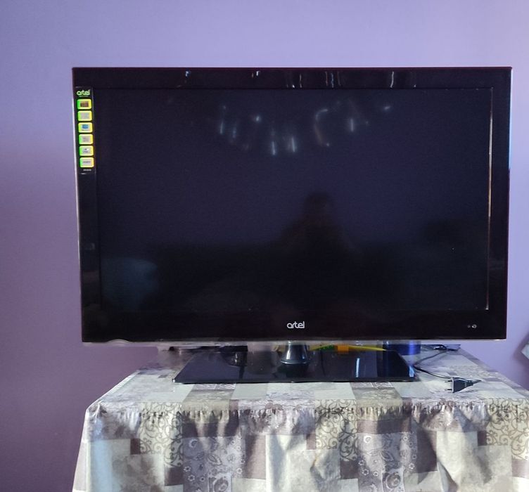 Продается Телевизор Artel