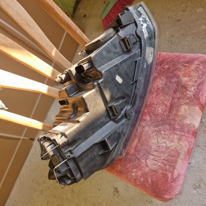 VW Polo 6R 2012 ляв фар