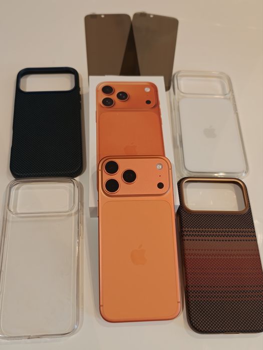 Продавам Apple iPhone 17 Pro Max 256GB Cosmic Orange
